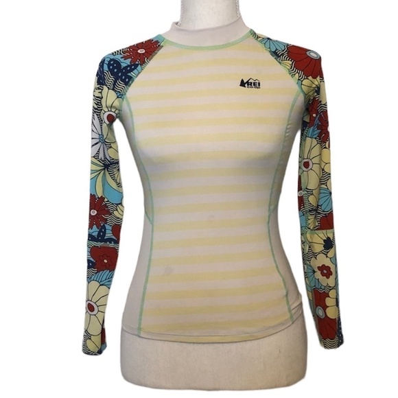 REI CO-OP Rashguard Girls Size Medium (10-12) Red Yellow Multicolor Floral Swim - Picture 12 of 12
